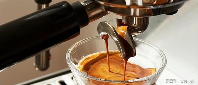 新闻：比段子更精彩的未曝光事件开元棋牌2025年啼笑皆非奇葩(图2)