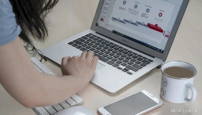 新闻：比段子更精彩的未曝光事件开元棋牌2025年啼笑皆非奇葩(图11)